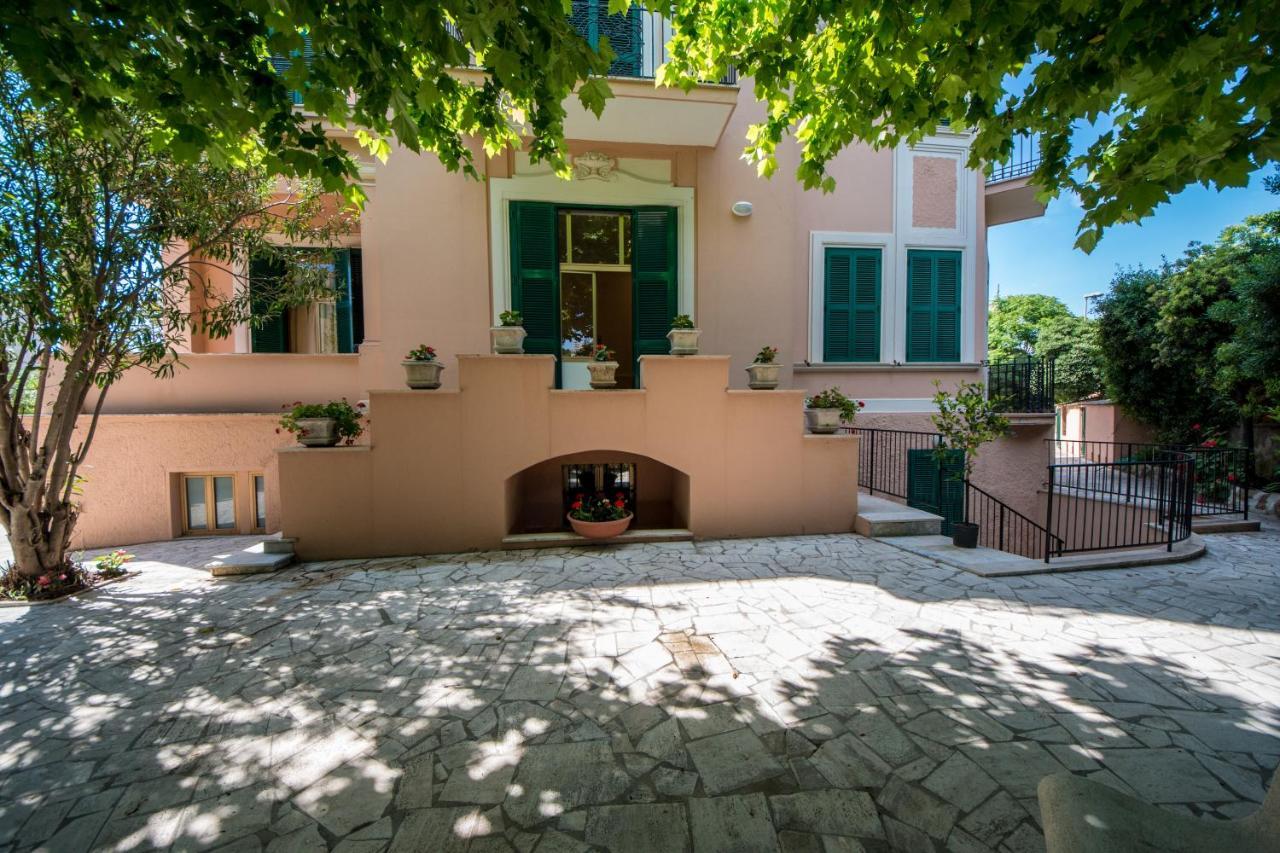 Ostello San Luigi Orione อันซีโอ ภายนอก รูปภาพ